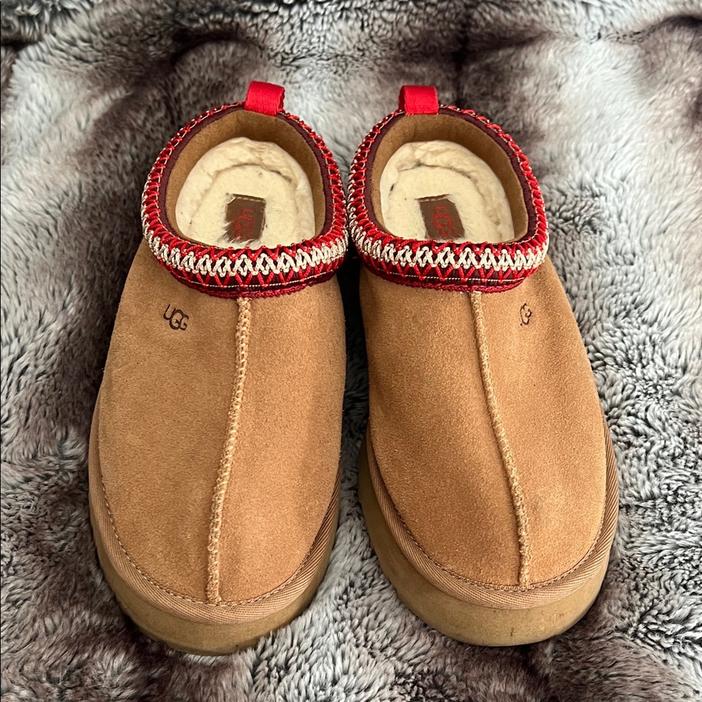 UGG Chestnut Suede Slippers with Red Accents girls size 3, worn once or twice